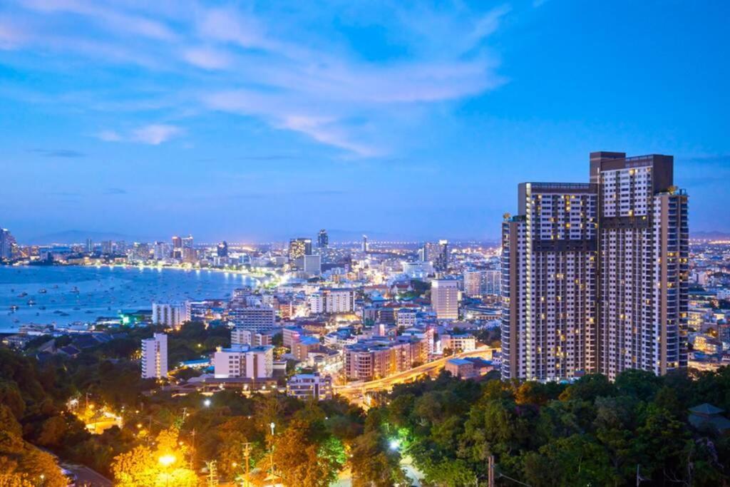 Unixx By Tech Apartment Pattaya Luaran gambar