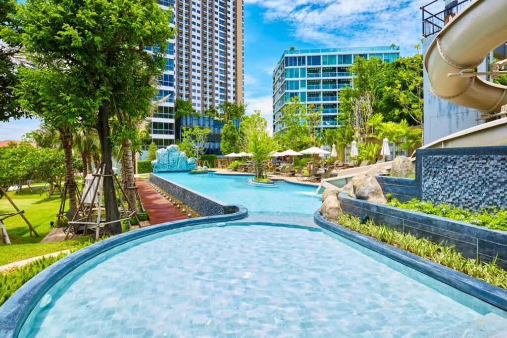 Unixx By Tech Apartment Pattaya Luaran gambar